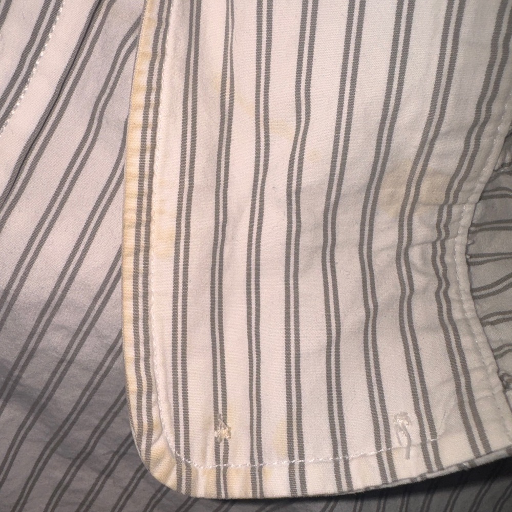 Hollister White and Black Striped Casual Button Down Shirt - Picture 7 of 8